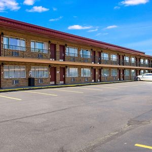 Quality Inn & Suites Airport